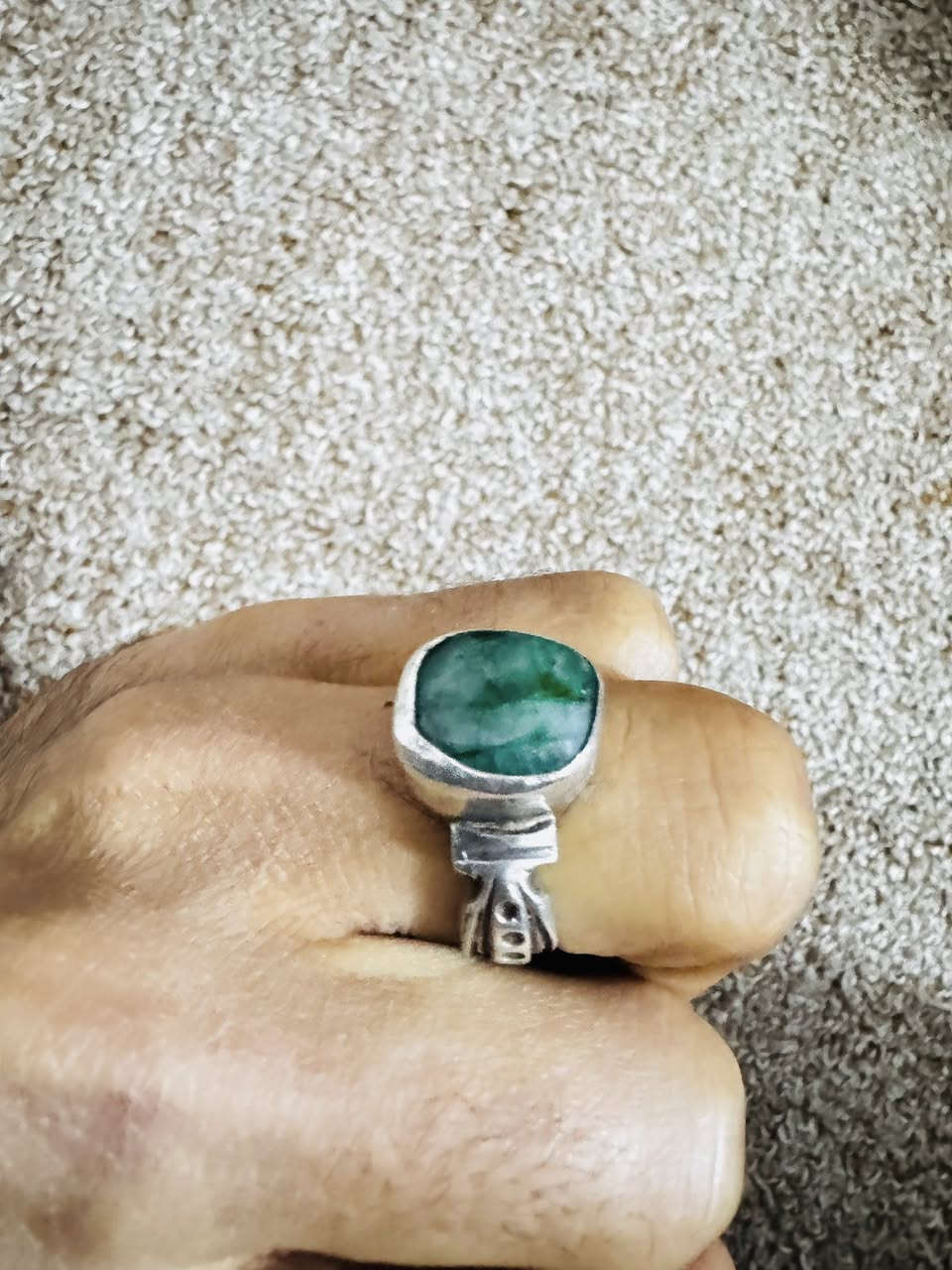 زمرد طبيعي صياغه قديمه وحلوه


**إذا كنت صاحب هذا الإعلان وتريد حذفه لأي سبب، رجاءا أرسل رسالة إلى الدعم الفني**