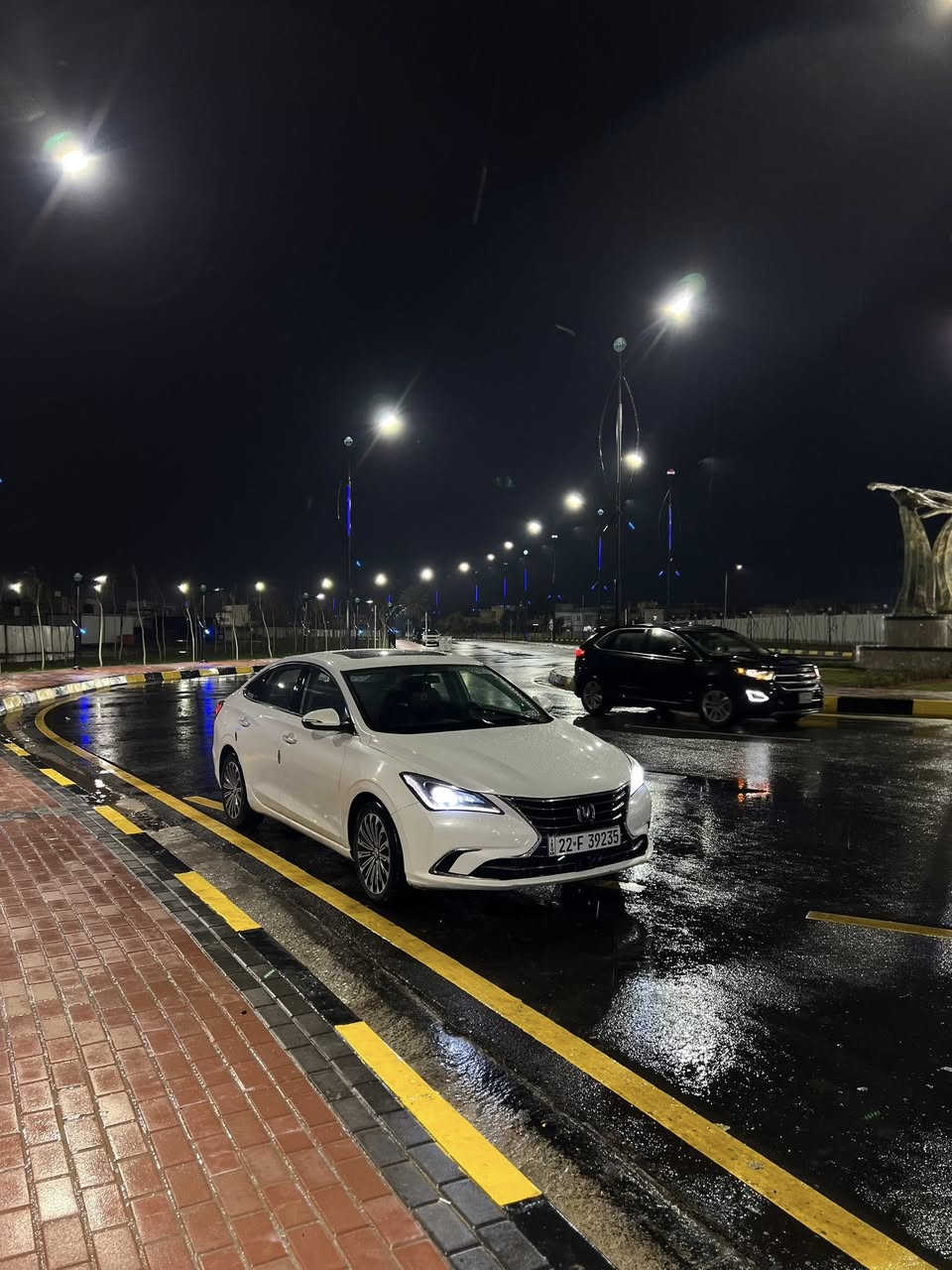 شانجان ايدو
 2020 ماشية 91 الف تبديل دهن صيانة كاملة بالشركة سلايت بصمة كشن جلد شاشة كامرة خلفية حساسات خلفية لايت زنون انارة نهارية led  بك لايت لد بدون صبغ  
رقم اربيل مكان السيارة موصل 
***********
***********
