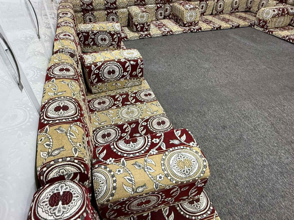 جلسه سعوديه اخت الجديده الاصليه حبيبات مضغوطه مو سفنج عادي سحاب 14 متر 7 دواشك مع مساند ظهر وتجوات وثنين اركان شراي خاص أو الاتصال بالرقم *********** النجف, العراق
