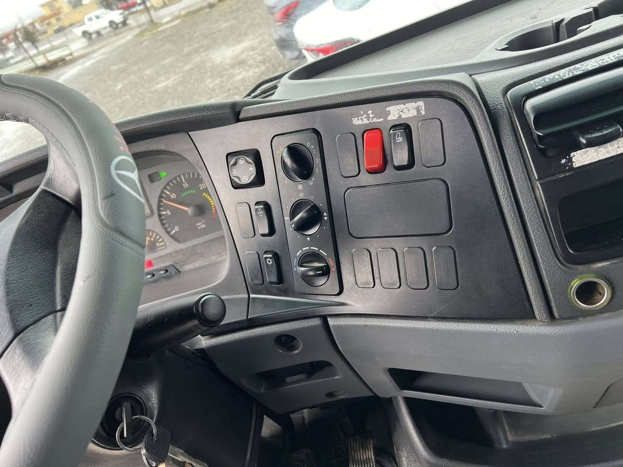 اتيكو 2010 مكان اربيل طول 725 سعر 260  ***********     ***********
