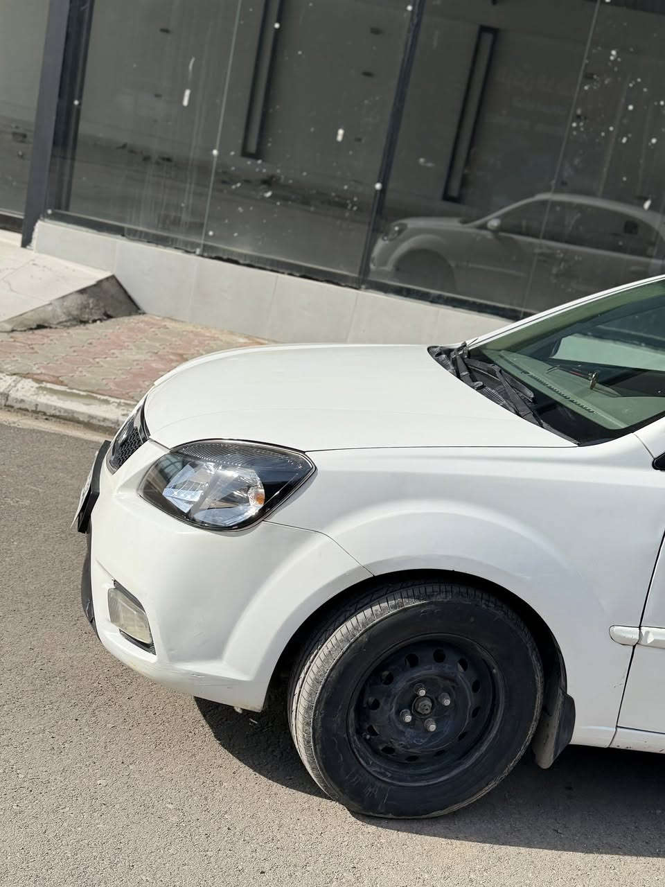 السلام عليكم
كيا ريو 2012
رقم اربيل 
هزة ورقم وسنوية جديدة باسمي 
محرك 16
كير ومحرك شرط 
مواصفات
اربع تايرات جديدة 
اشاير بالمرايات
لايت زنون عالي ناصي 
تحكمات ستيرن 
شاشة كبيرة ايباد
كامرة 
جامات كهرب 
قفل مركزي
السيارة مصرف عليها كامل جاهزة من جميع النواحي  
الضرر ربع باب 
السعر ١٠٣ وبيها مجال 
مكاني موصل الجانب الايسر 
للاستفسار التواصل على الرقم بالاتصال او مراسلة واتس 
***********
