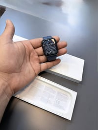 ساعة ابل Series9  الجيل التاسع  بطاريه /95% نظافتها / 90%    وياها 2 س...