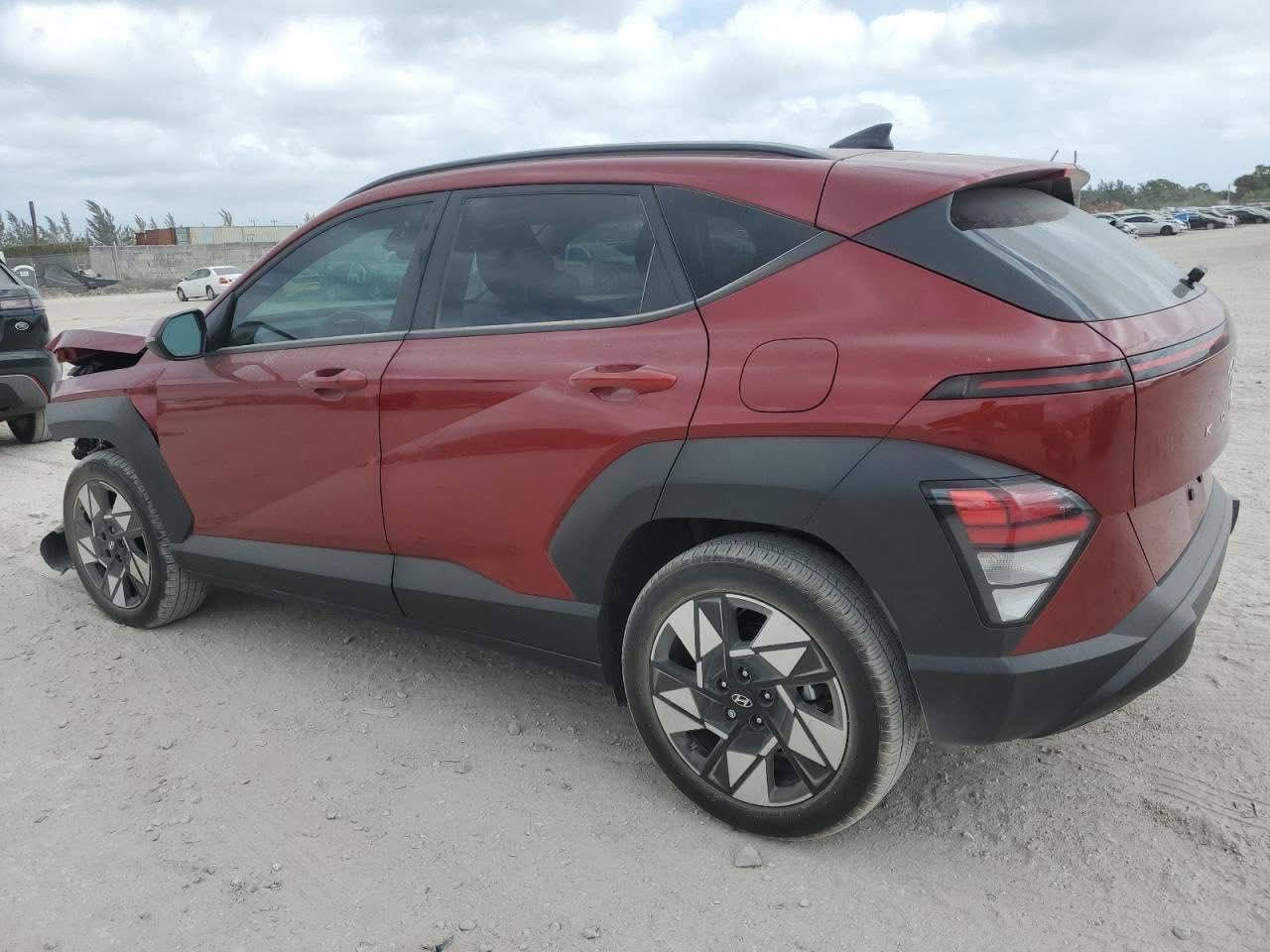 السلام عليكم
كونا ٢٠٢٤ مرقم بغداد بسمي

ماشية 10 الاف 

وارد امريكا ضرر كما موضح بل صور والسونار فقط بنيد صبغ نفسه بدون فتح ليبل واحد (ايرباك الدركه فقط)

المواصفات 

بصمه تشغيل /بصمه ابواب /بصمه صندوق 

مصابيح LED امامية 

مصابيح LEDخلفية

رادار امامي تحديد مسار +بريك ذاتي رادار جانبي + نقطه عمياء

ورادار خلفي تنبيه عبور +ابريك ذاتي 

نظام الملاحه Gps

تشغيل عن بعد

سايد بريك كهريائي بصمه 

لايتات امامية عدسات زنون 

كشن السايق كهربائي 

تبريد قطعتين 

شاشة نظامي Apple Carplay+Android السعر 180 وبيها حك الجيه واي استفسار الاتصال ع رقم *********** مكاني بغداد
