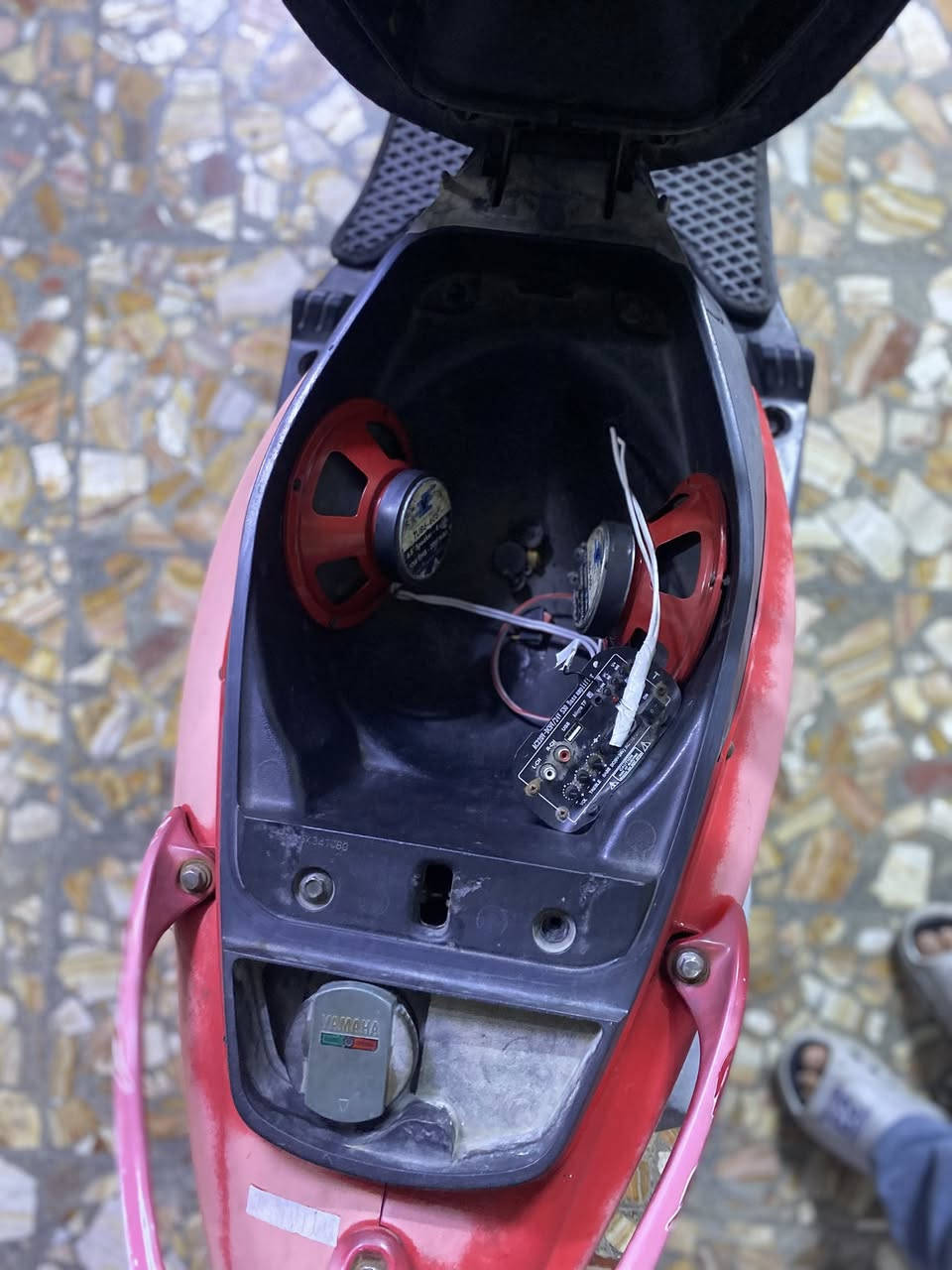 السلام عليكم دراجه للبيع ماكس مكفوله كفاله عامه وأيضاً داخلها سستم صوت السعر 900 وبيه مجال حك الجيه 
المكان بغداد 
الرقم ***********
