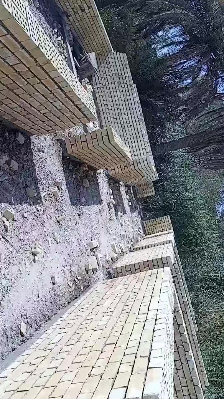 اخوان السلام عليكم ورحمة الله وبركاته خلفه بناء متفرغ حاليآ والشغل عداله ونضافه ودقه عاليه بلعمل اشراف تنفيذ الأتصال بلرقم ***********
