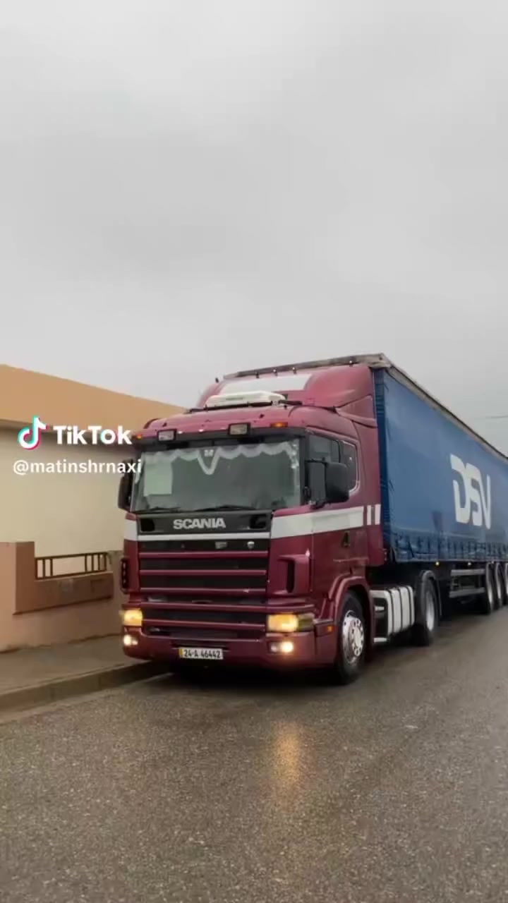 اسلام عليكم  سكانيا  موديل ٢٠٠٢ كفاله عامه سنويه جديده بسمي 
***********
