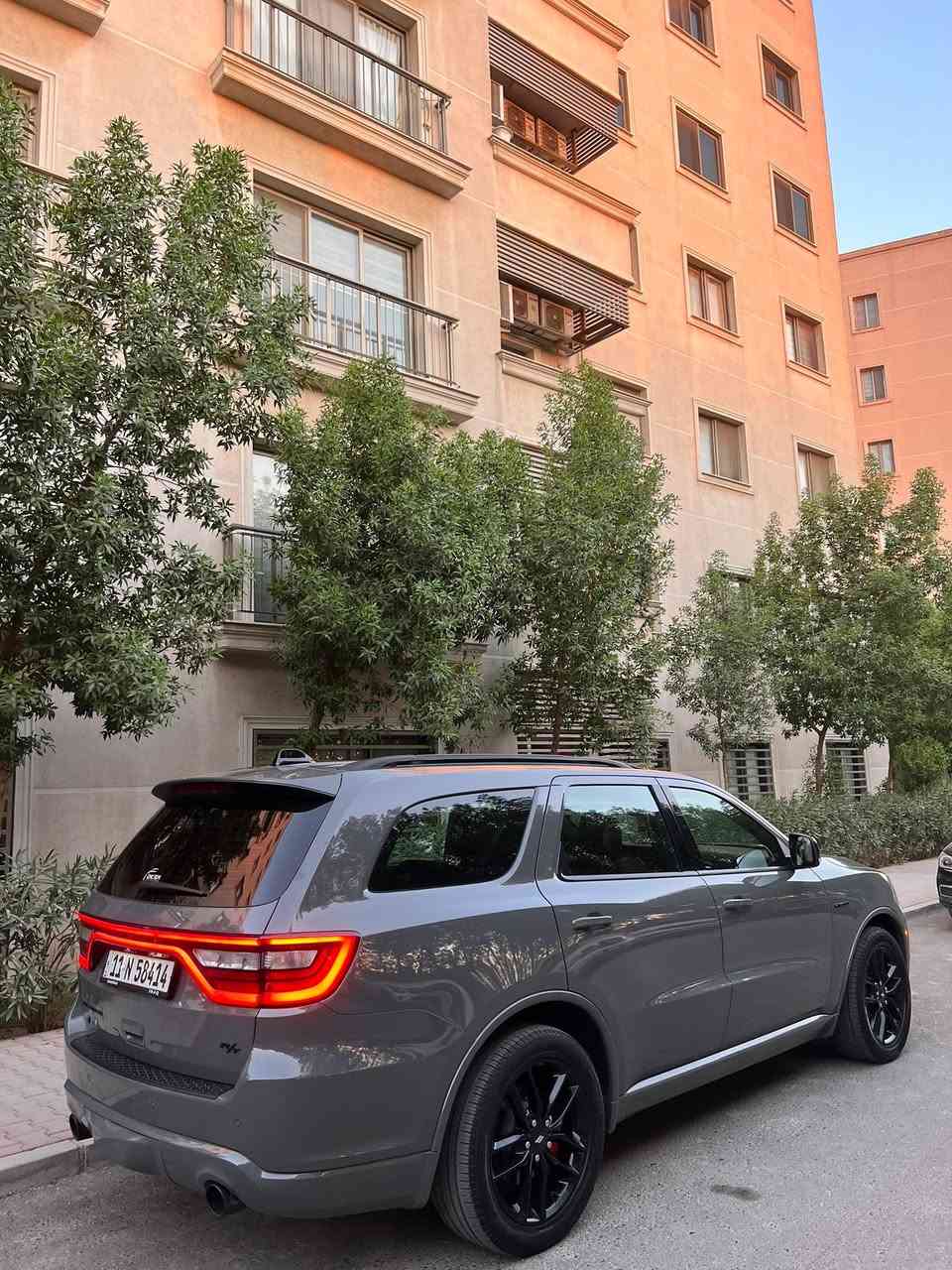 السلام عليكم …❤️🌹
للبيع دوچ دورانكو R/T 5.7 لون سمنتي داخل احمر خليجي وكالة #هارلم موديل 2023 اعلى فئه بشركه دوج فول مواصفات ١/١ فئتها ( Tow N GO )بلاك اديشين  الي هيه تجي مواصفاته كله مال SRT بدي كت طابع رياضي بنيد فتحات اصل 
السياره غراضه وملحقات الشركه كله كامله وياها بدون تي نقص شرط ماشيه ٦٠ كيلو متر بيه قطعتين بخ خارجي بدون فتح شرط مكفوله باقي لامور ( كير ومكينه وصدر وفور ويل مكفول بدون اي فتح نهائيا ترايها شرط زيرو عليه سيرفس جديد من الشركة رقم بغداد باسمي شخصيا … 
مواصفات …
———————————————————————————
بصمة
فتحه
فور ويل 
رادار امامي
ردارات جانبية 
داخل جلد احمر كشنات حضن 
تدفئه وتبريد بالكشنات الاماميه
تدفئه بالكشنات الخلفيه
كراسي كهرباء 
كشن السايق ميموري خزن
استرين كهرباء ميموري
شاحن تلفون واير ليس
قماره كنتارا بلاد من فئه الكجري 
سستم سماعات هارمن/ كاردون 
داخل كاربون فايبر بلادي
شاشه حجم 10.5 الكبيره النظام جديد تدعم GPS متطور 
وكار بلي بدون كيبل 
مري قلابه ع بك
اكسل SRT اصل
كزوز SRT بلاد 
كير 8 نمر
شفتات استرين
دكمه سبورت 
حساسات اماميه
حساسات خلفيه
جنطه كهرباء
فجوج 4 بستم
ويل كب حجم 19 انج
نظام تراكشن
نظام سحب مقطوره
نظام ايكو
اخوان كل تفاصيل كتبتها وبعد مواصفاته اكثر سبير منازل غراض شركه ارضياته بصمتين كلتوكات كله بدون اي نقص الحمد الله وسياره ذكرت تجي اعلى مواصفات فول كلشش خنك وين متريد تفحص ع راحتك جاهزه من كل نواحي مابيه اي مصرف وعارضها بسعر حلو مال بيع …
مكاني بغداد / حي الجامعة
السعر / ٣٣٥ وبيه مجال بسيط كلش مال بيع 
للاستفسار اكثر / ***********
تحياتي🌹
