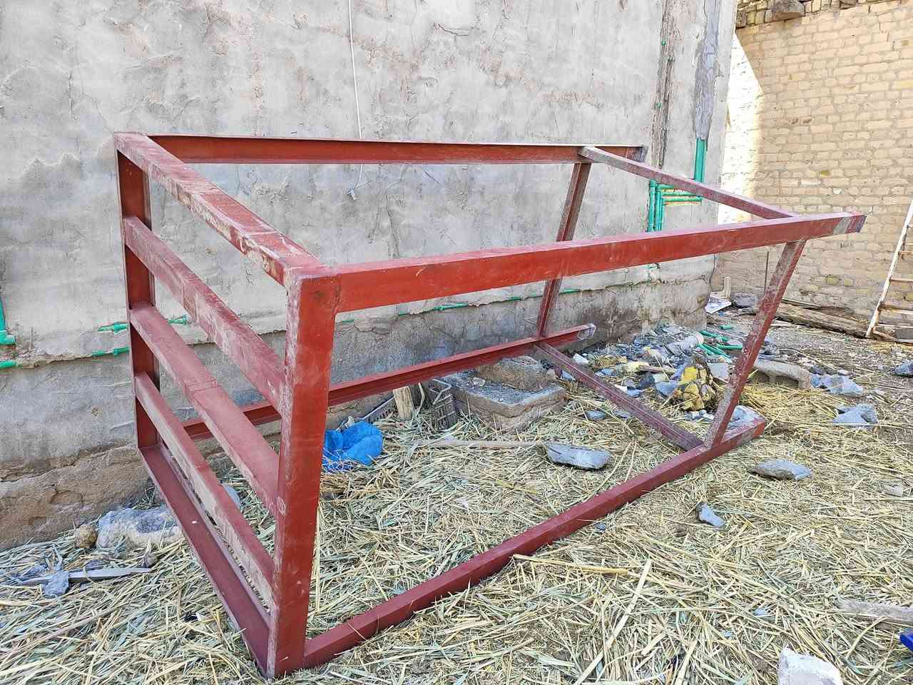 السلام عليكم للبيع برج جديد مستعمل شهرين فقط الطول 2متر ونص
العرض1متر وعشره السعر اتصل وتدلل العنوان البصره قضاء المدينه
***********
