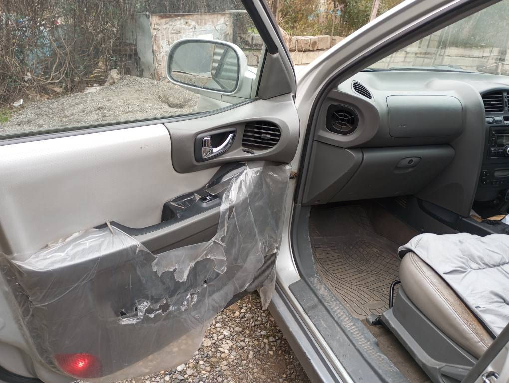 هندا سانتافی ۲۰۰٦ گێر عادی سوکان عەکس گێرو مەکینە بەشەرت دەعمو لێدراوی نیە ٤ پستۆن مەکینە بەنزینم بۆ فرۆشتن و گۆرینەوە نرخ ۳۳ گەلا *********** رانية, السليمانية
