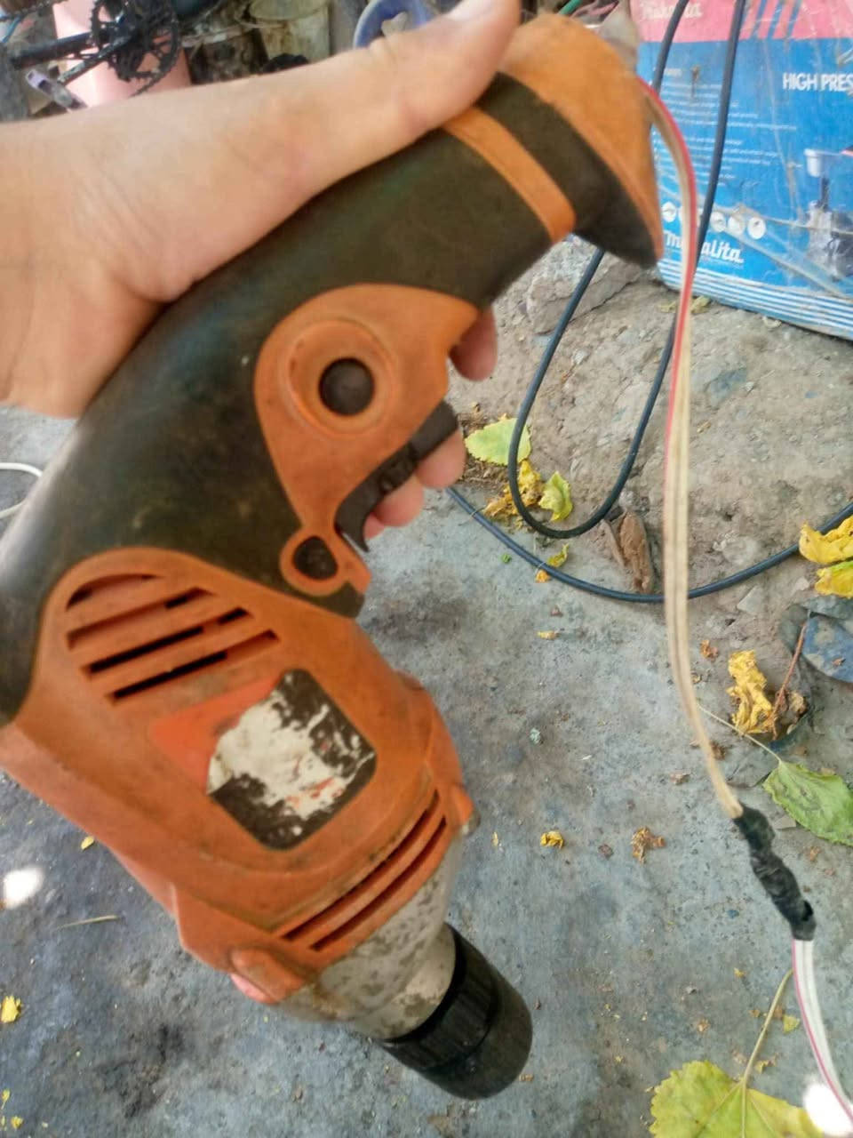 دريل بالة الماني سعر الوحدة 20 الف مع التوصيل بضمان
***********
*********** شقلاوة, أربيل
