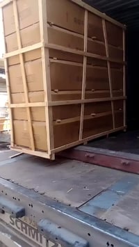 وصلت وحمدالله حمايات تمن ومرك ويكافة احجامه ام 5بلانك وام 4بلانك وام 6...