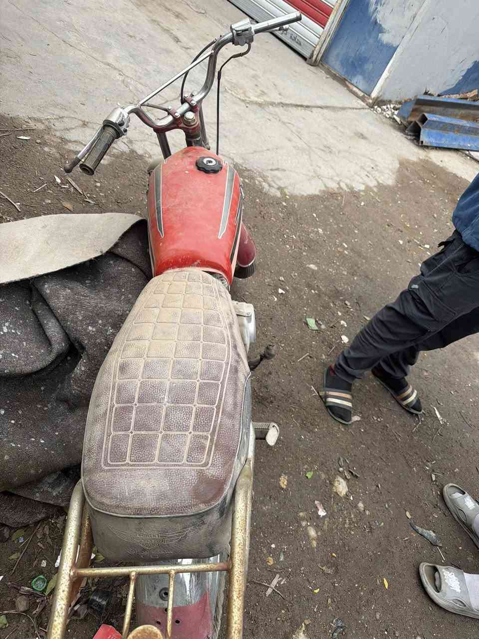 أبيع كوم حديد  سعر 75 مكاني بغداد الشعب ***********
