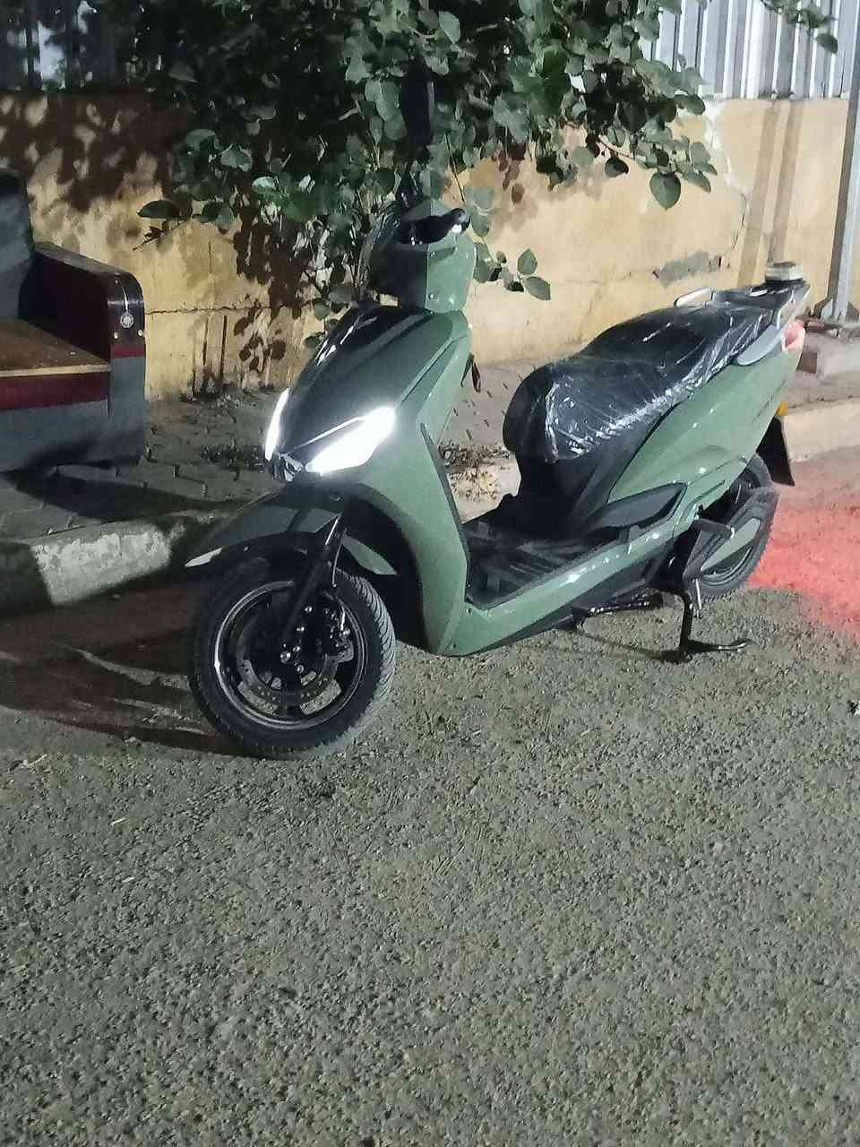 السلام عليكم دراجه شحن جديده بطاريه ليثيوم سعر مليون وبيها مجال بسيط مكان المحمودية//***********
