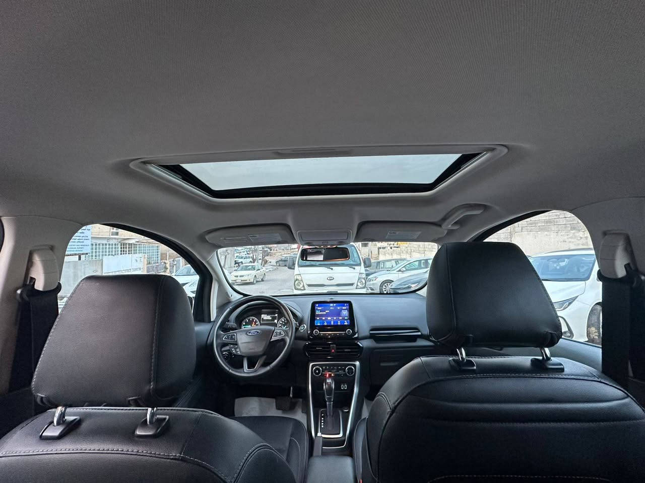 🚗 للبيع فورد ايكوسبورت Ford EcoSport 🚗

الموديل: 2022 
الفئة: Titanium 4WD اعلى فئة
اللون: اسود 
رقم: سليمانيه  سنوية جديدة
الممشى: 32 ألف ميل فقط
الحادث: جاملغ + بنيد فقط -+بيه بارد بالباب السايق 
المواصفات:
- دفع رباعي 4WD
- محرك ٤ سلندر  اقتصادي جداً بالبنزين
كشن- جلد اسود - شاشة لمس - كاميرا رجوع
- بصمة -  - رادار - حساسات
- السيارة بحالة ممتازة ميكانيك وكير ومحرك

السعر: 135$ ورقة وبيه مجال بسيط للشراي
المكان: بغداد - الاسكان - شارع مستشفى الطفل
للاستفسار: ***********

السيارة جاهزة للفحص بأي وقت وبأي مكان
