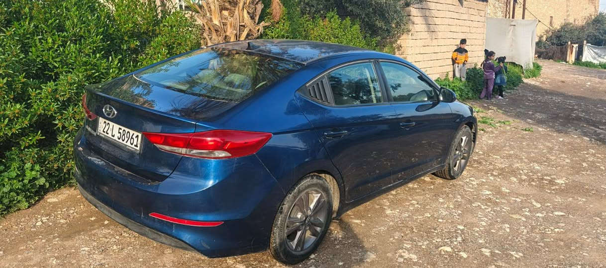 السلام عليكم  النترا موديل 2017رقم سنوية جاهزة كابون بانزين بيها بدون صبغ البوند امدل شركة سعر 115 ومجال مكانه بعشيقة رقم الهاتف *********** بيه واتساب
