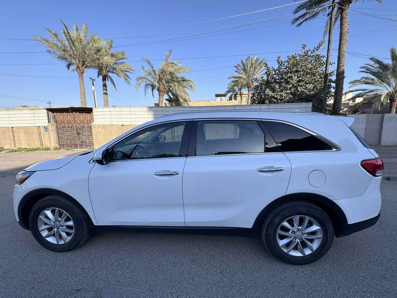 السلام عليكم كيا سورنتو مديل2016 امريكي 4 سلندر ماشيه 99 الف حادثها بلجاملغ  وبيها 3 قطع  
ب172 ورقة وبيها مجال


**إذا كنت صاحب هذا الإعلان وتريد حذفه لأي سبب، رجاءا أرسل رسالة إلى الدعم الفني**