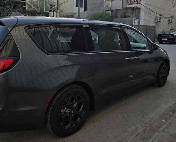 باسفيكا موديل ٢٢ هايبرد 
رقم بغداد بأسمي 
السيارة  فئة S  فول مواصفات 
حساسات امامي خلفي 
كامرات ٣٦٠ 
رادارات امامي خلفي جانبي 
بانوراما 
كشنات جلد مختم S
الكشنات  الاماميه كهرباء وتدفئة وتبريد 
كامره داخليه 
شاشات خلفية 
وبعد بيها مواصفات 
مكاني بغداد البنوك 
السعر ٢٦ 
صور الحادث بالمنشور 
ممتواجد بالفيس 
للتواصل *********** 📞📞 بغداد
