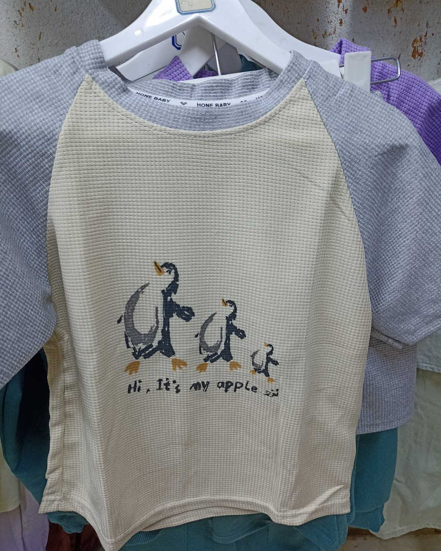 عرض 💥💥💥 تخفيض
لمدة ثلاثة ايام فقط
تراك ❤️‍🔥 ولادي ❤️‍🔥 بناتي
قياس من سنتين الى 7 سنين
السعر ب 6 الاف فقط
العرض .. اخذي قطعتين الثالث 🎁 هدية 🎁
البيع فقط داخل المحل
العنوان .. خانقين .. حي العمال .. مقابل متوسطة 11 آذار


**إذا كنت صاحب هذا الإعلان وتريد حذفه لأي سبب، رجاءا أرسل رسالة إلى الدعم الفني**