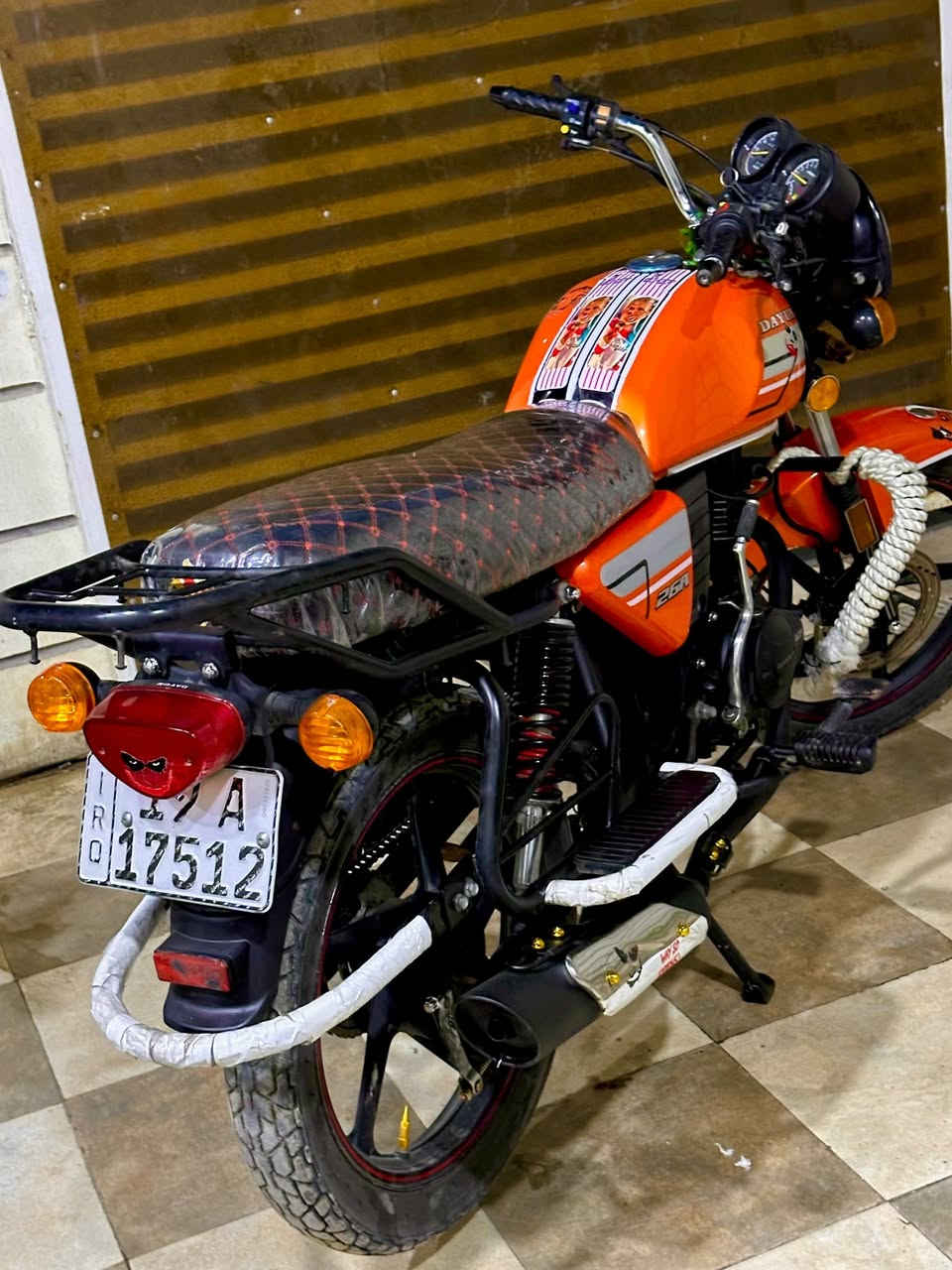 السلام عليكم 
دايوان نفخ 
موديله 2022
مرقمه انكليزي - كريلاء
تحويل باسم المشتري
مكاني بابل مركز (حله)
***********
***********
