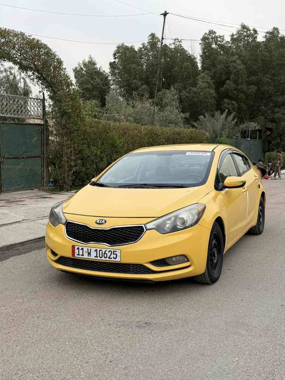 سلام عليكم
فورتي  موديل 2014وارد امريكي. حادثه جاملغ امامي. ايسر 

سياره جاهزه وخير من الله.

مكينه 1800 دوش. ما مفتوح بيه برغي.  خير من الله 
تخم تاير جديد. تبريد منضومه جديد شاده

مواصفات السيارة نص فول 
تحكم ستيرن جهتين 
كامره دواره 
حساسات بيه 

عنوان بغداد 

سعر 102 وبيه مجال حك الجيه انشالله 

 رقم الهاتف ***********
