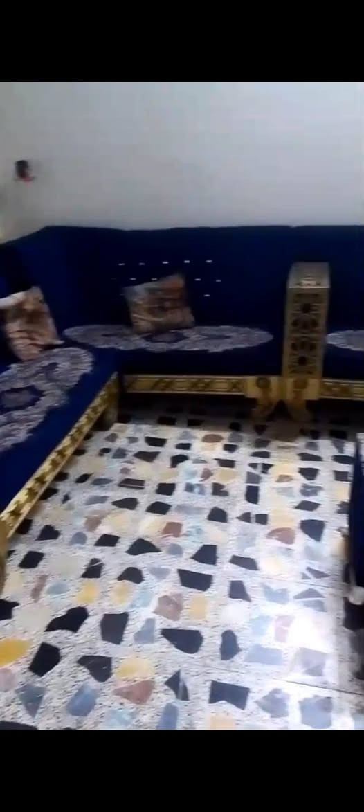 السلام عليكم عندي ديوان كامل مواصفات وطبله وسطيه للبيع مابي اي ضرر وكاونتر بابين كلش نظيف انطوني سعر بليرضي الله مكاني بغداد حي اور


**إذا كنت صاحب هذا الإعلان وتريد حذفه لأي سبب، رجاءا أرسل رسالة إلى الدعم الفني**