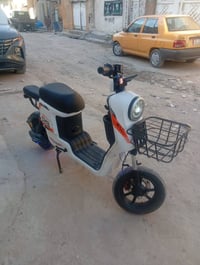دراجة R9 • نظيفة • امامي مكسور