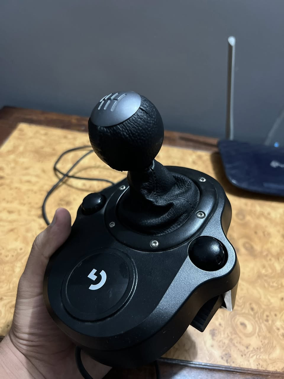 ناقل حركه (گير) لوجتك اصلي نظافة 99‎%‎ للبيع يعمل على الpc او xbox او playstation  

السعر : 65 الف دينار 

مكاني بغداد البياع 
الرقم : ***********
