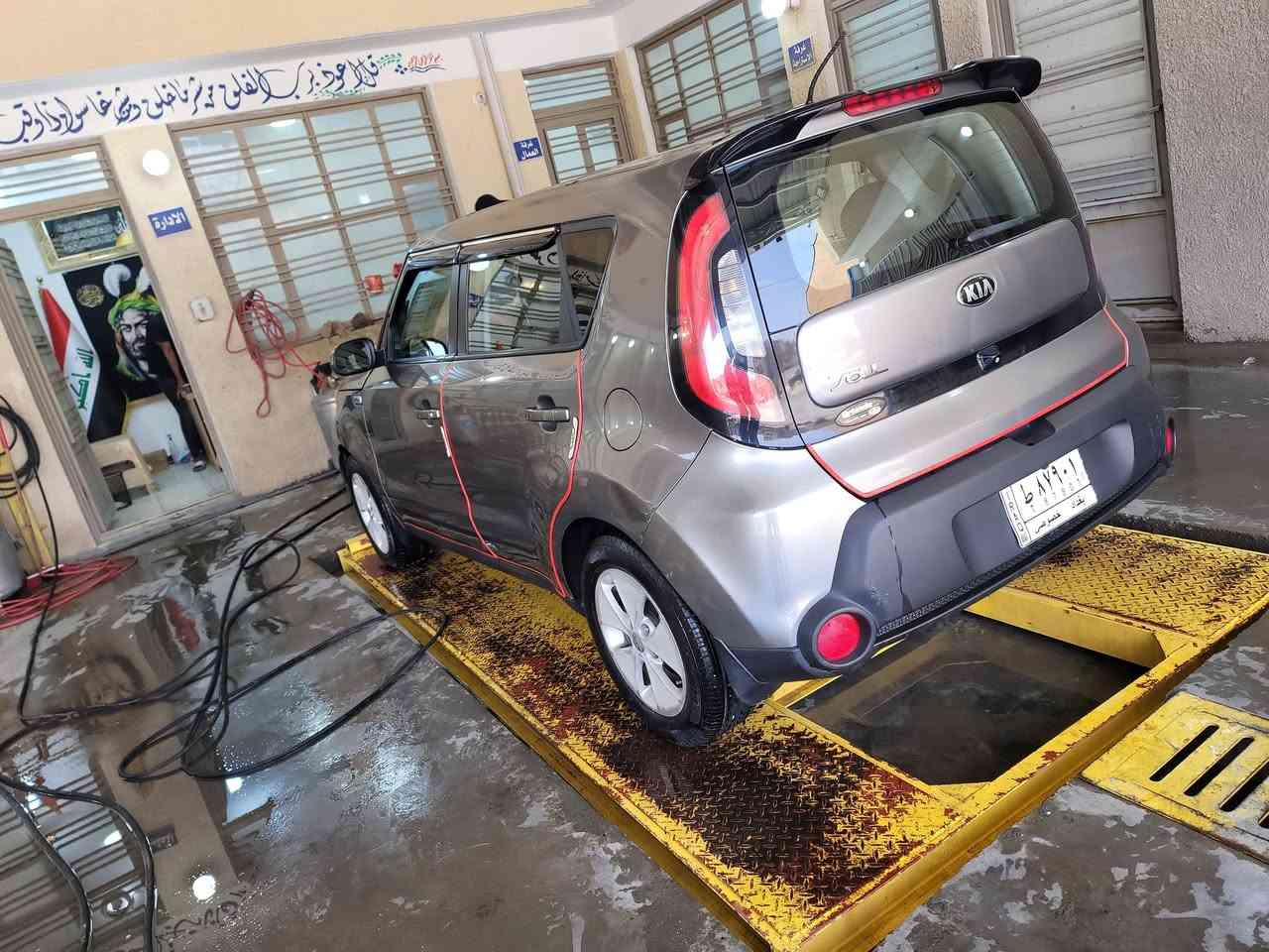 السلام عليكم 
كيا صول 2015 للبيع رقم بغداد مصبوغه حزام استخدام شخصي عارضها ب90 وبيها مجال قليل
***********
