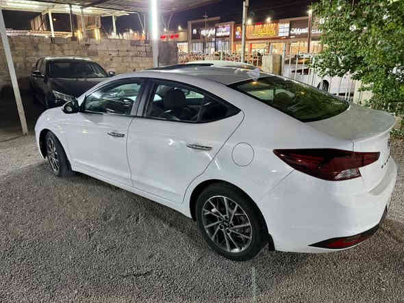 السلام عليكم ...
النترا خليجي 2020 فول مواصفات محرك 2000
رقم بغداد تحويل مباشر ...
محرك كير مكفول ... صبغ دعاميات فقط واربع اصابع بالبنيد الباقي مكفول وسونار بدي كار اني مسوي موجود...
السعر 157$ وبيها مجال مكان سياره رمادي 
*********** متوفر اتصال + واتس
