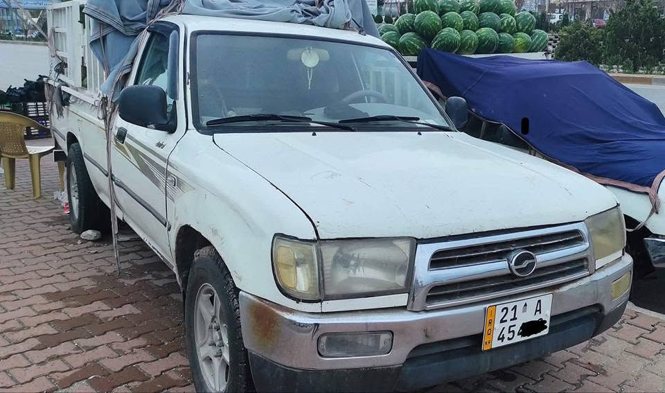 سەیارەی فرۆشتن:  پیکاب ئەدمیراڵ تاک 5 قولاب (Admiral) مۆدێل ٢٠٠٦ 🚗
ئەگەر بەدوای سەیارەیەکی بەهێز، کارا و بێ مەسرەفدا دەگەڕێیت بۆ کاسپیکردن، ئەمە باشترین هەڵبژاردنە!

✨ تایبەتمەندییەکان:
 جۆر: ئەدمیراڵ (Admiral) - پیک ئاپ تاک 5قولاب 
 مۆدێل: ٢٠٠٦
 گێڕ: عادی
 ڕەنگ: سپی
پاتری تازە بۆم کڕیوە
ویل و تایەی تازەی لە ژێرە
تابلۆی تازە ، ساڵانەی بە ناوی خۆمەوەیە
ساڵانەی تازە تا بەرواری 2031/2
هەزە و بەرادی تازە تا بەرواری 2027/2
 چەمچەیەکی تازە و زۆر باشی لەسەرە
مەکینە، گێڕ و ئەکسل: زۆر باشە  (هیچ کێشەیەکی تەکنیکی نییە)
 بەکارهێنان: زۆر کەممەسرەفە و بەتەواوی ماڵی کەسابەتە بۆ ئیشکردن.
📍 شوێن: [سلێمانی ]
💰 نرخ: [ 63: مەعامەلە]
📞 ژمارەی پەیوەندی: ***********
*********** شربازهير, السليمانية

