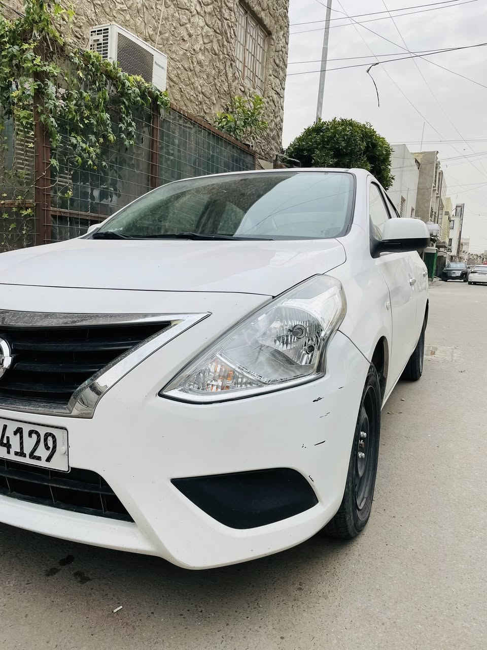 يالله ❤️
عندي نيسان سني 2021 هندي  بليته زركة استلام شركة وبعده بوضع الشركة اي قطعه ممبدل بيه ممشاه 60 الف 
مدوشمه ارضيات سفاري وكشنات   

( بيه منضومة غاز جديد شاده قبل شهرين ضمان سنتين ) السياره مكفوله كله  

( فقط جاملغ امامي ايسر اثر حادث بسيط جدا فضلت ابدله ببلادي على ان اصلحة )  السعر  ( 118 ) مكانه بغداد الطوبجي ***********
***********وتساب
