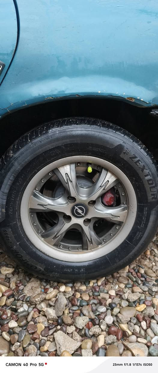 تخم وياله مع تايرات اوبل للبيع 
***********
