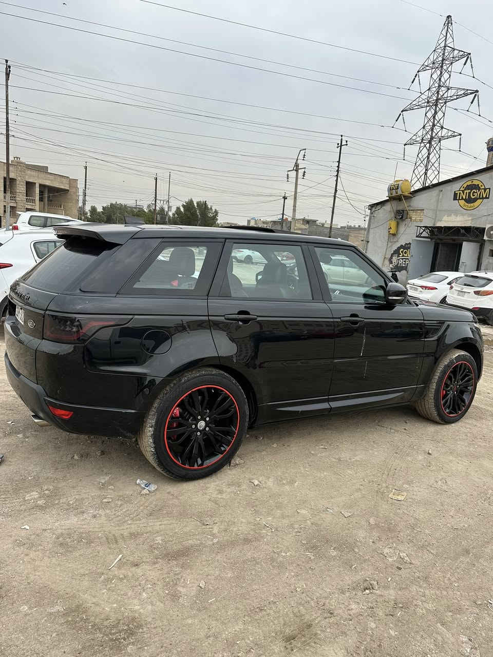 سلام عليكم شباب  لبيع او مراوس
رانج سبورت 2017 سيارة وارد امريكي حادثه فقط باب خلف السايق فول مواصفات محرك8سلندر سوبر جارج  كير محرك سوبر كله مكفول وجديده رقم بغداد باسمي تحويل ثاني يوم 
عليه ادامه كامله سياره مناقصه برغي  
سعر 285 وبيه مجال  لشراي 
مكاني بغدااد المنصور 
***********
