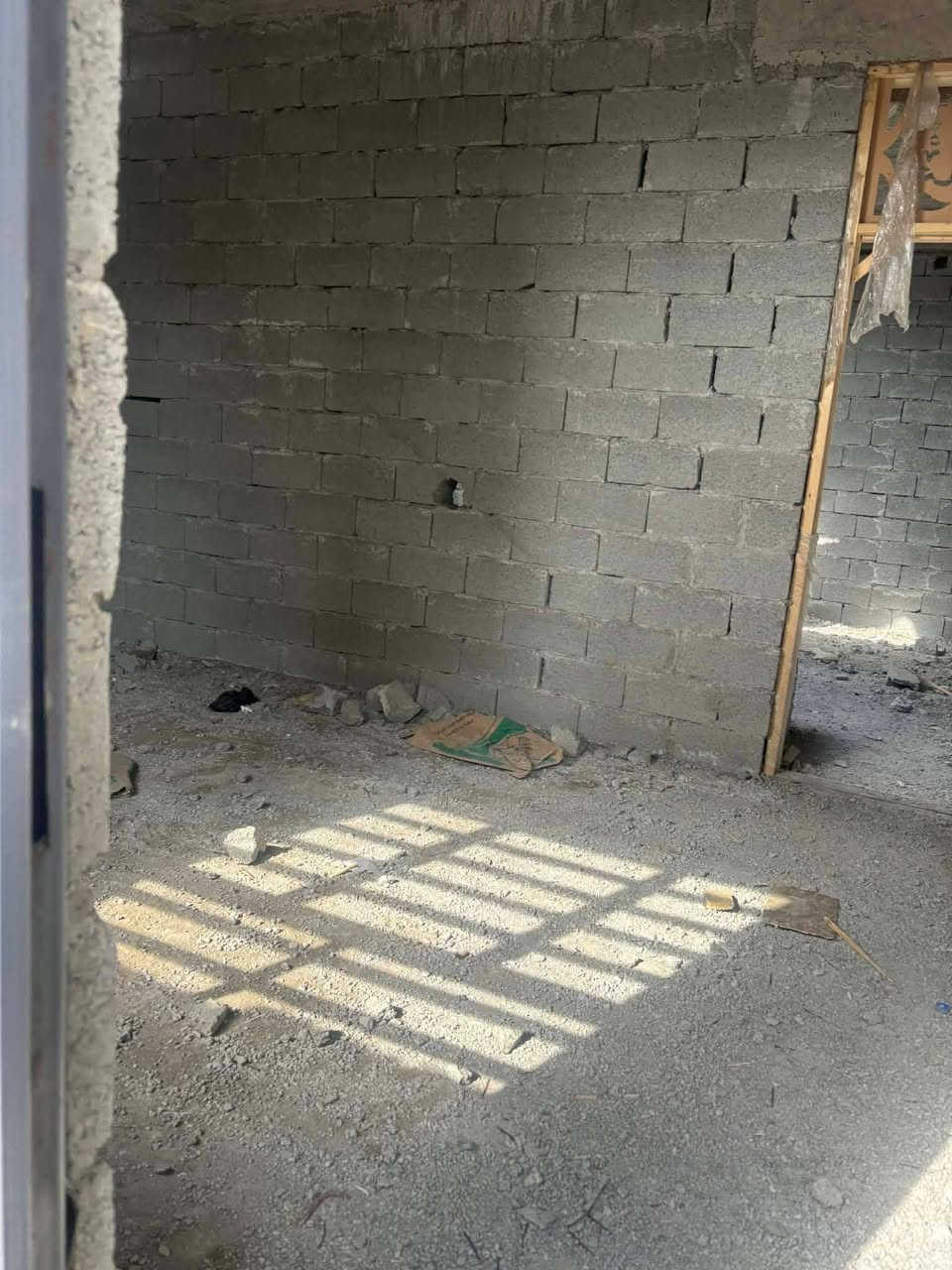 هيكل للبيع زراعي بسويب 50 متر نهايته الفورتات مقابيل السكني السعر28 للاتصال واتساب ***********
