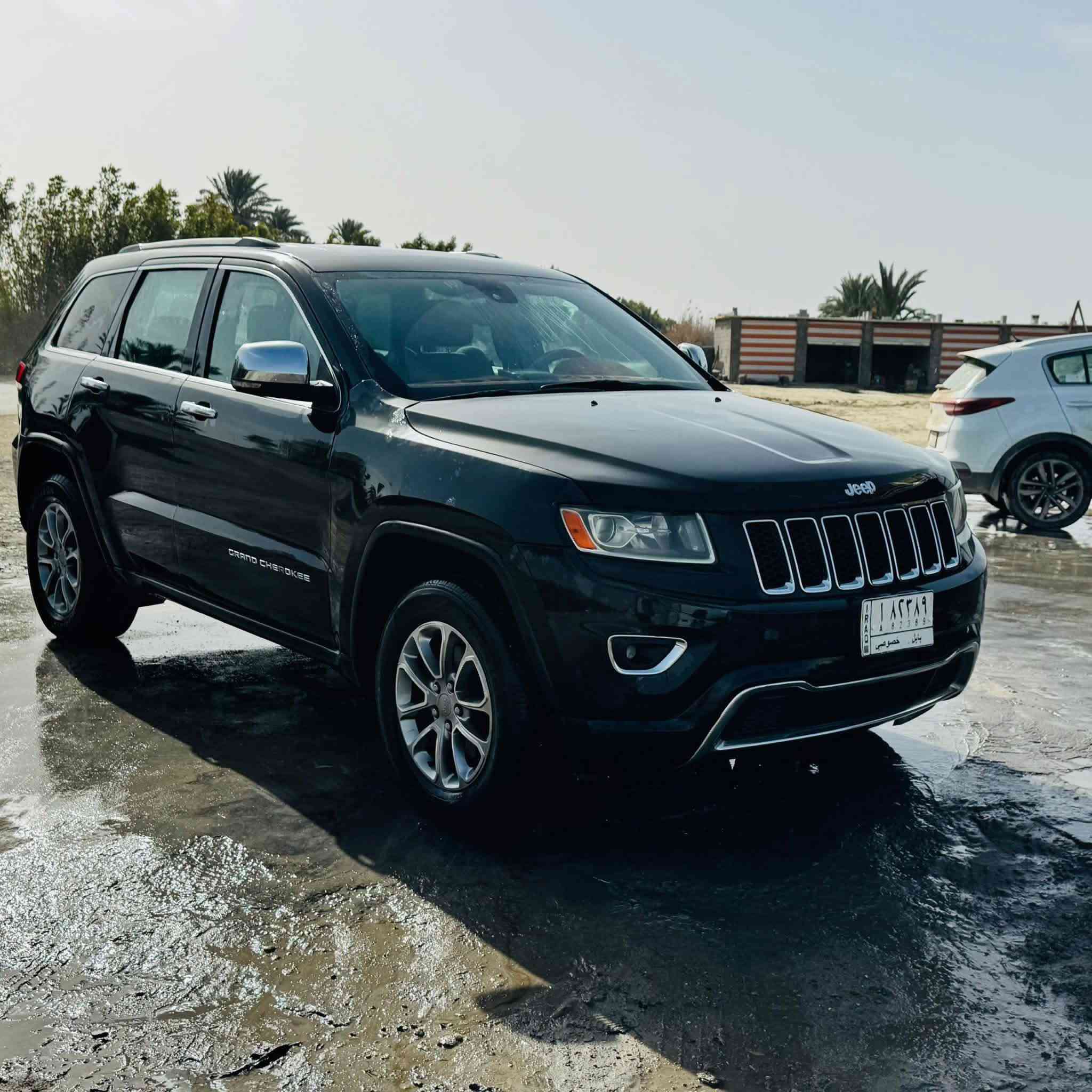 جيب موديل 2016 فول مواصفات وارد أمريكي مكفولة من كل شي فقط بيها صبغ بنيد وجاملغ وكل المواصفات بيها تحويل ثاني يوم مكانها جبله بابل للاتصال واتساب ***********
