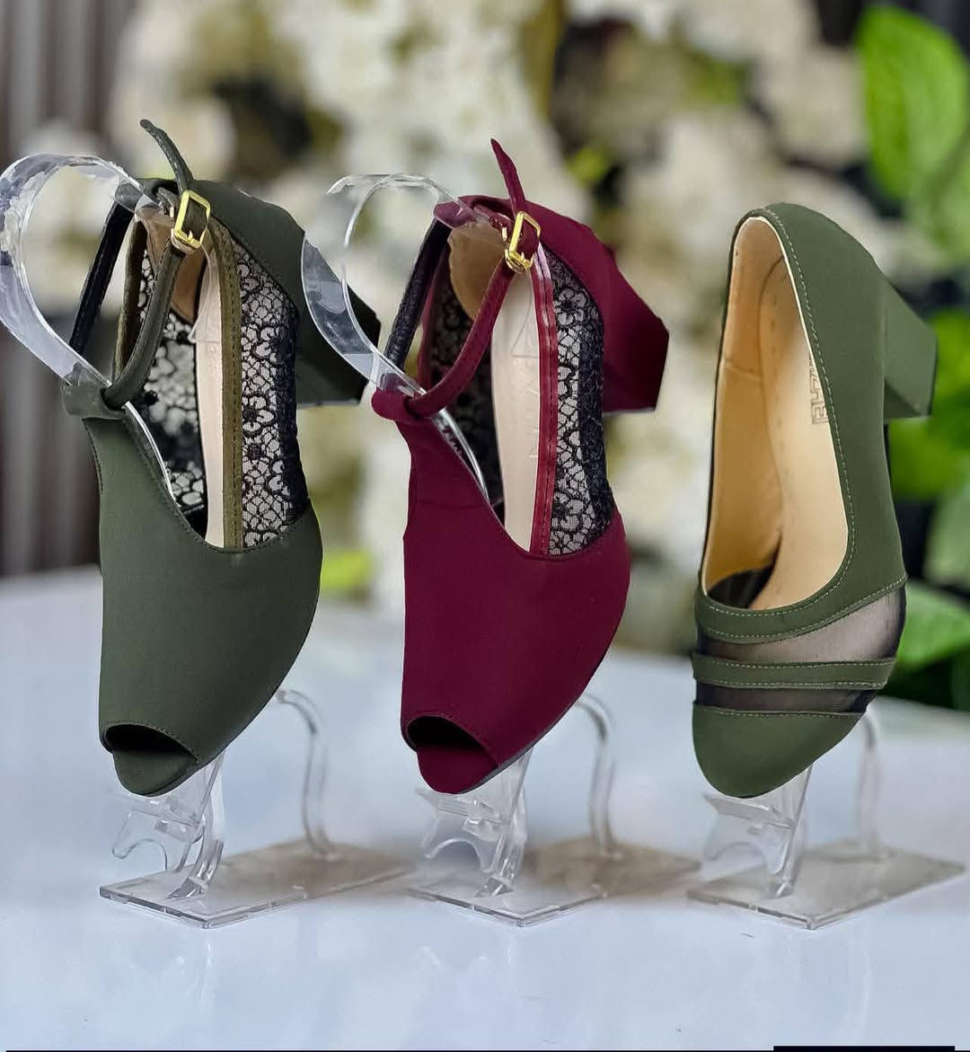 حذاء نسائي انيق ..ومريح♥️ كعب 5 سنتم..♥️ 

 السعر 9 الاف

القياسات 37.38.39.40.41

‏‎❇️ متوفرة خدمة توصيل 🚕 لجميع المحافظات ❇️

للحجز والاستفسار 
على خاص


**إذا كنت صاحب هذا الإعلان وتريد حذفه لأي سبب، رجاءا أرسل رسالة إلى الدعم الفني**