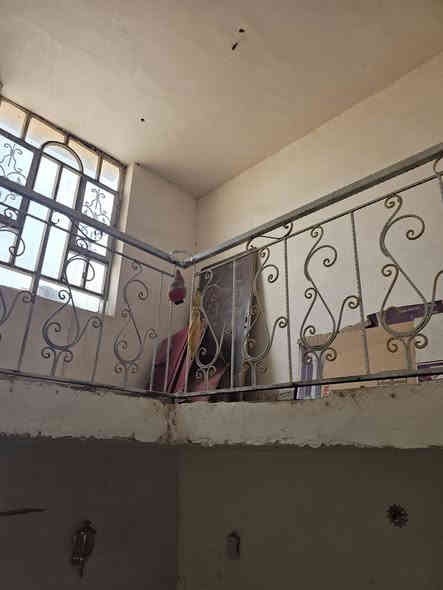 دار للايجار

المساحة ١٢٠م ركن على ساحة شارع ٨٠ خلف أسماك الشجيري يحتوي على غرفة،صالة،كليدور،صحيات داخلية وخارجية ،بيتون كبيرة 

قيمة الايجار ٣٠٠ قفل

للاستفسار:***********
***********

مكتب الزركاني للعقار 
شارع ٨٠ قرب القبة الذهبية
بيع_شراء_تعقيب
