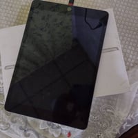 ايباد ٩ • نضافه • بطارية ٩٠٪