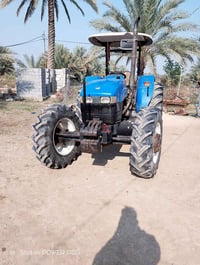 للبيع نيوهولند مكفوله موديل 2011كتاب شركة السعر 21بيه مجال 07802274563