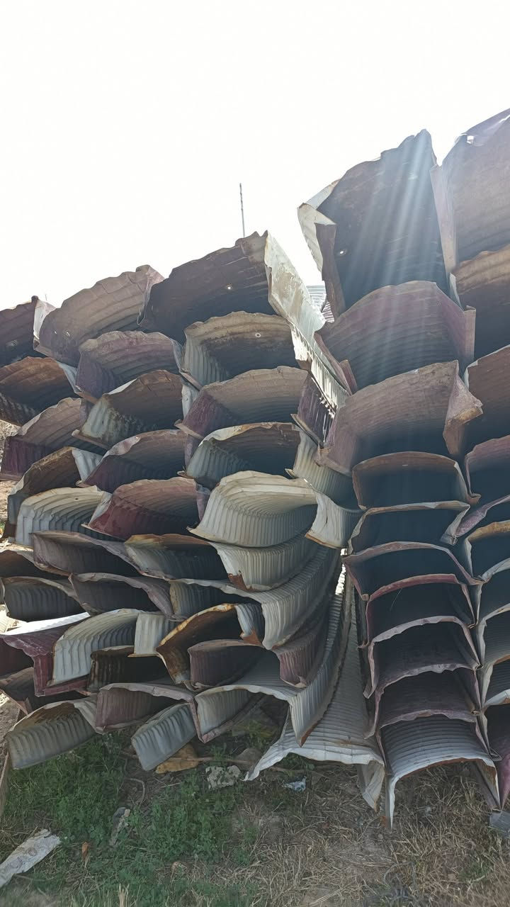 سقيفه كيسبان الطول 6 ونص عرض 3 متر نضيفه جدا خاص أو اتصال ***********
