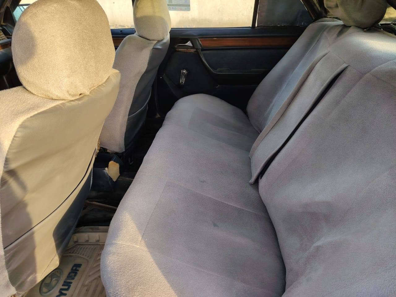 سلام عليكم سياره للبيع مارسدس دب موديل 1991 رقم انبار بيه وكاله عامه محرك 2ونص مكان لسياره ذي قار الرفاعي السعر 36 وبيه مجال للاستفسار لاتصال بلرقم ***********
