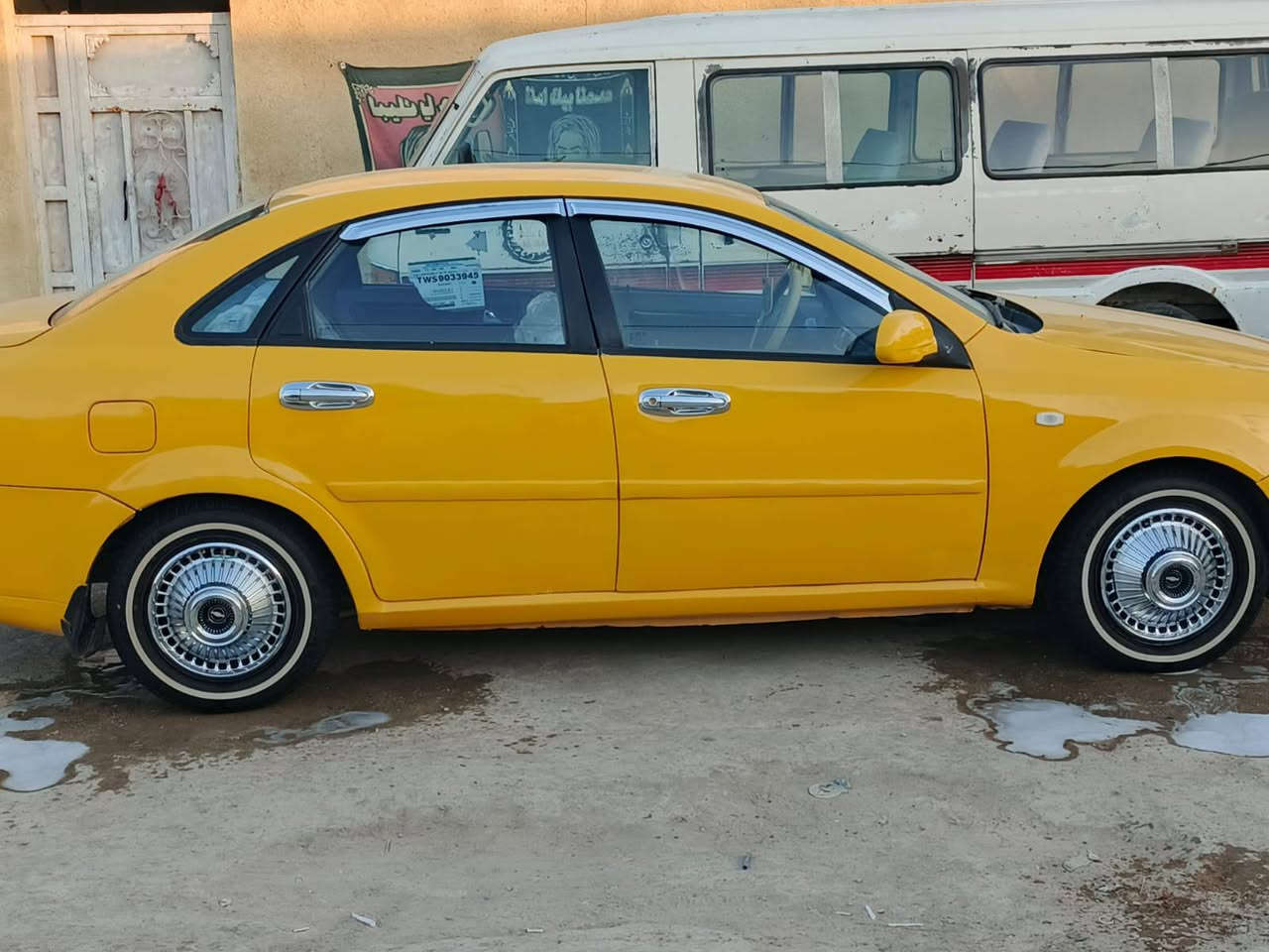 سلام عليكم سياره دايوو للبيع رقم مميز حداديه تخم  كهربيات جاهزه سياره  هيه غرامات مصفره تحويل ثاني يوم 50 وبيها مجال  مكاني ناصريه مركز  رقم الهاتف ***********
