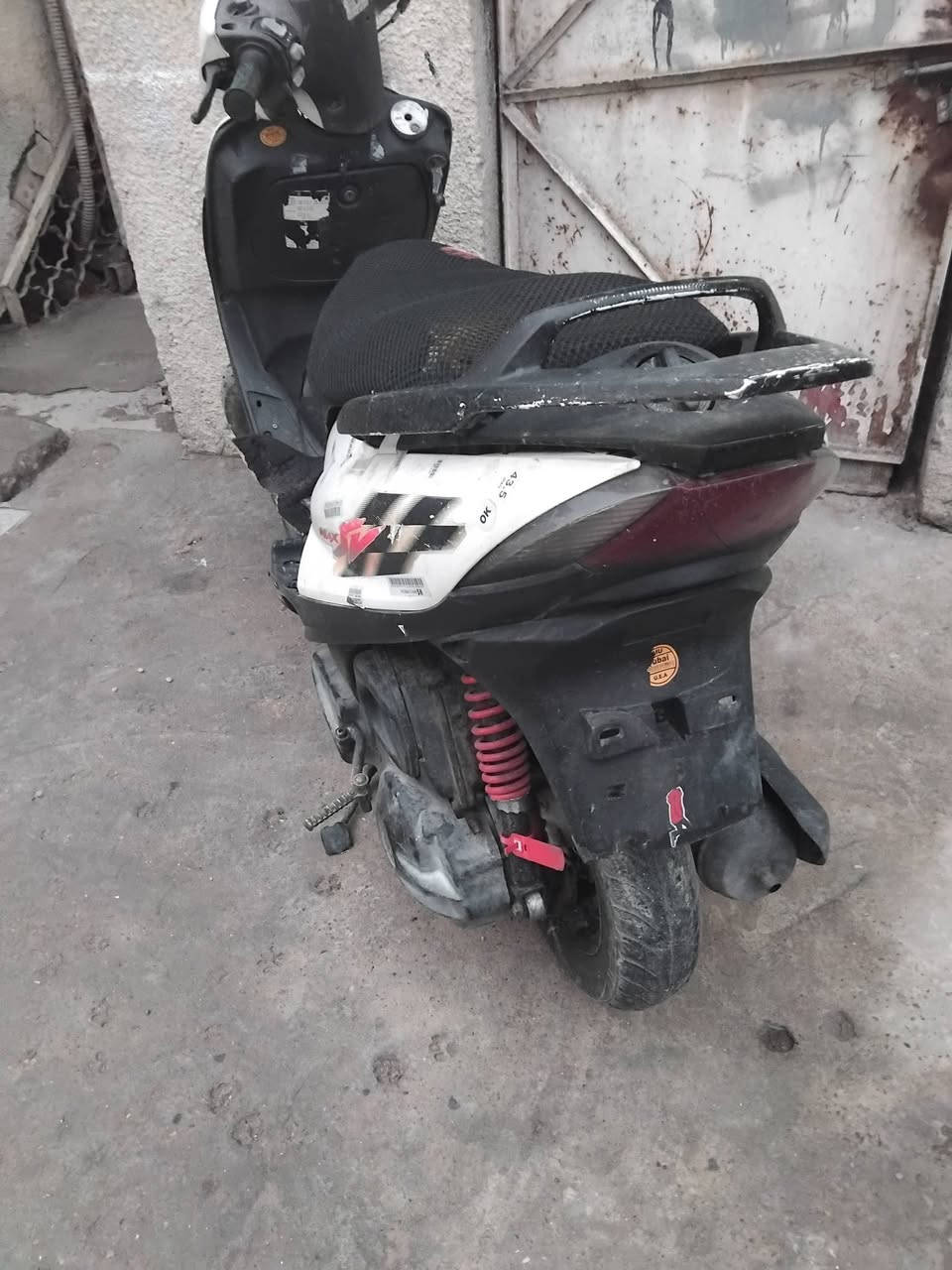 دراجه ماكس ١٤٠ للبيع نقص باتري فقط شغاله سلف هندر ٣٥٠ للاتصال ***********
