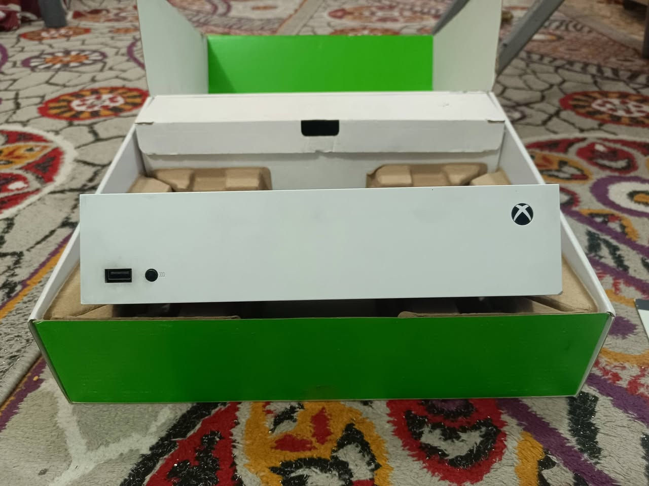 سلام عليكم
اكس بوكس سيريس اس مستخدم مداخل تصليح تجي وياه كنترول اليت 2 وبيه عطل بسيط RT وجلد شوي ويجي وي حساب كلش مرتب يعني تشغل كبل تلعب سعره 330 وبي مجال كلش بسيط مكاني بغداد


**إذا كنت صاحب هذا الإعلان وتريد حذفه لأي سبب، رجاءا أرسل رسالة إلى الدعم الفني**