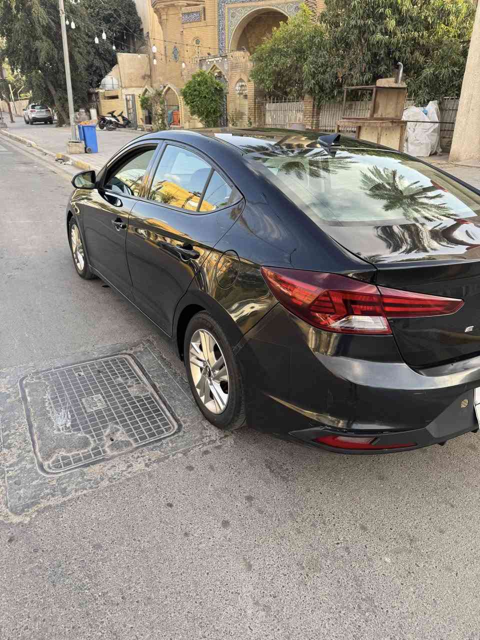 النترا 2019  
وارد امريكي
عداد المسافه 107 
مكينة 2000 دوش 
باقي مواصفات معرفة
رقم اربيل باسم عربي سنويا لغايه شهر 9 
السعر 118 وبيها مجال 
‭0771 232 5877‬/***********
مكان بغداد
