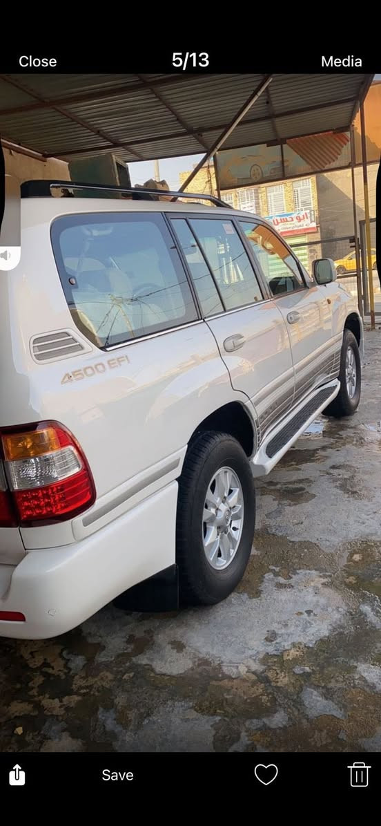 سلام عليكم 
لاندكروز 2005 فوووول مكفوله مو الضربه والبارد ماعدا شخوط موضحة بالصور مكينه وكير واكسل جديد كارتون وبشرط حدادية 100/100 تخم تاير جديد GXR مكينة 6 سلندر 4500 
تحويل بشرط والرقم مو وياها اخلي بيها رقم جديد 
السعر 220 وبيها مجال للطيبين 

رقم الموبايل ***********
