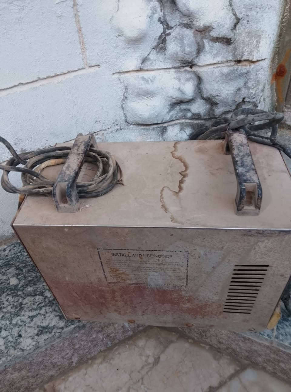 السلام عليكم مكينه لحيم مال حدادين للبيع


**إذا كنت صاحب هذا الإعلان وتريد حذفه لأي سبب، رجاءا أرسل رسالة إلى الدعم الفني**