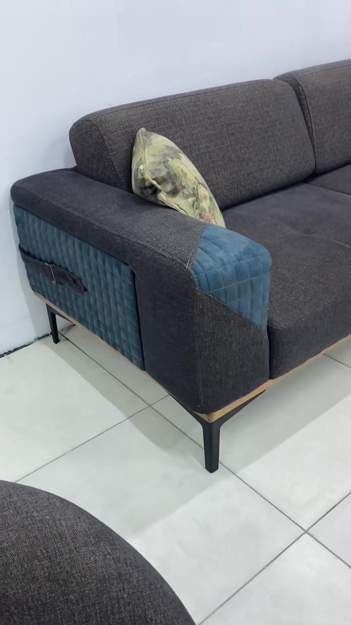 تخم تركي 10 نفرات بتصميم جدا راقي نضافه100‎%‎  مقاعد بولستر طبي   هيكل خشب زان  قماش كتان كوشات سحاب سهل تنضيف  عنوان اربيل باداوه قرب مدرسه كورك او فندق كرستال  معرض الرحمن  التواصل ماسنجر واتساب ***********
