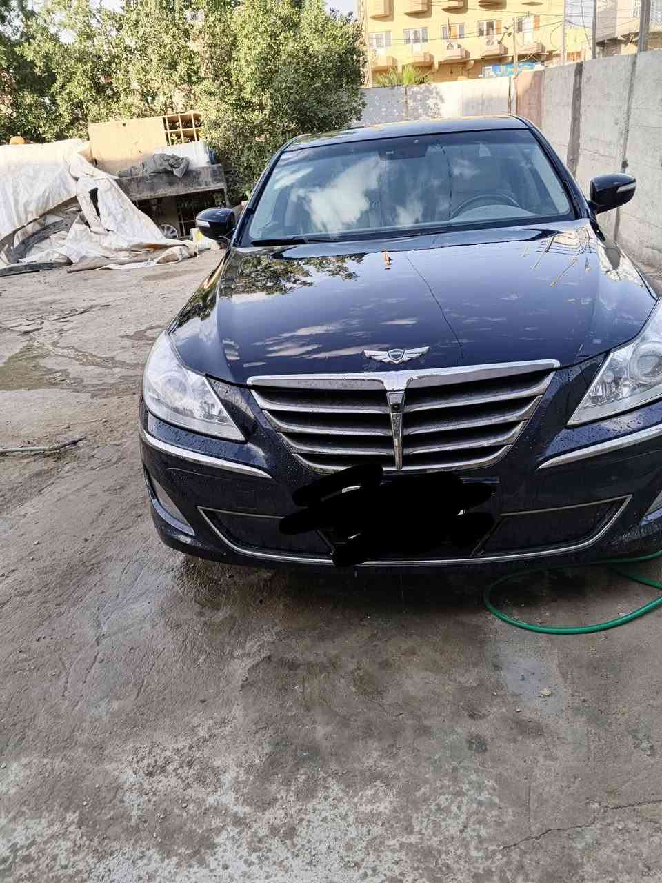 جنسس ادوات بدون ارقام موديل 2012
السيارة بيه كصة وحدة بجم 
فول مواصفات فتحة داخل ابيض مكينة 8سلندر 
السعر 50وبيه مجال 
لاستفسار ***********
