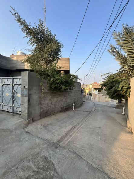 دار ركن للبيع بحي الوحدة طابو صرف
فرع مقابل المحكمة 
متوفر جميع الخدمات -ماء -كهرباء - صب
المساحة ٢٤٣
يحتوي على غرفتين - ومطبخ -واستقبال -وصالة - ومجمع درج -وصحيات +خط أنترنيت مجاني
للاستفسار
***********
